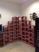 Propozycja ściennego stojaka na butelki na 430 miejsc