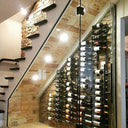 ShoWall Weinregale aus Metall Unter der Treppe 153 bott.